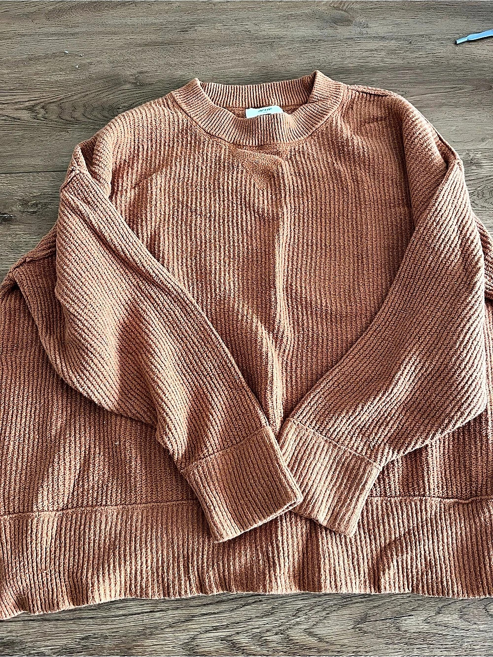 aerie Crew Neck Sweater in Orange Size Small Like New